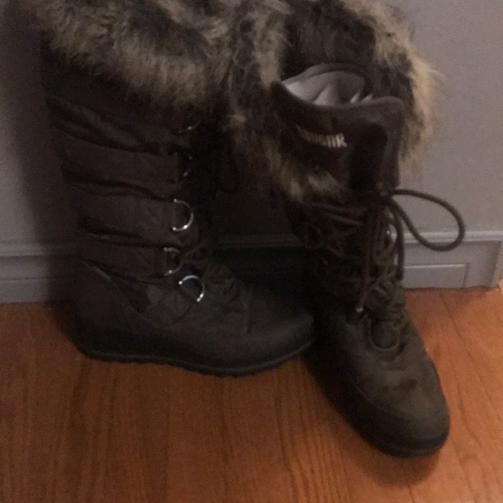 Winter books with style